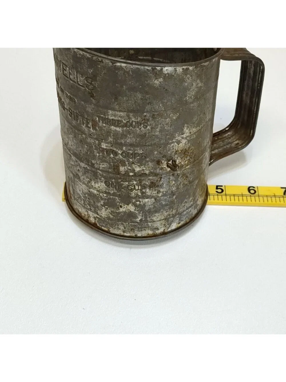 Bromwell's Vintage 3-Cup Metal Measuring Flour Sifter w/ Handle USA Grannycore